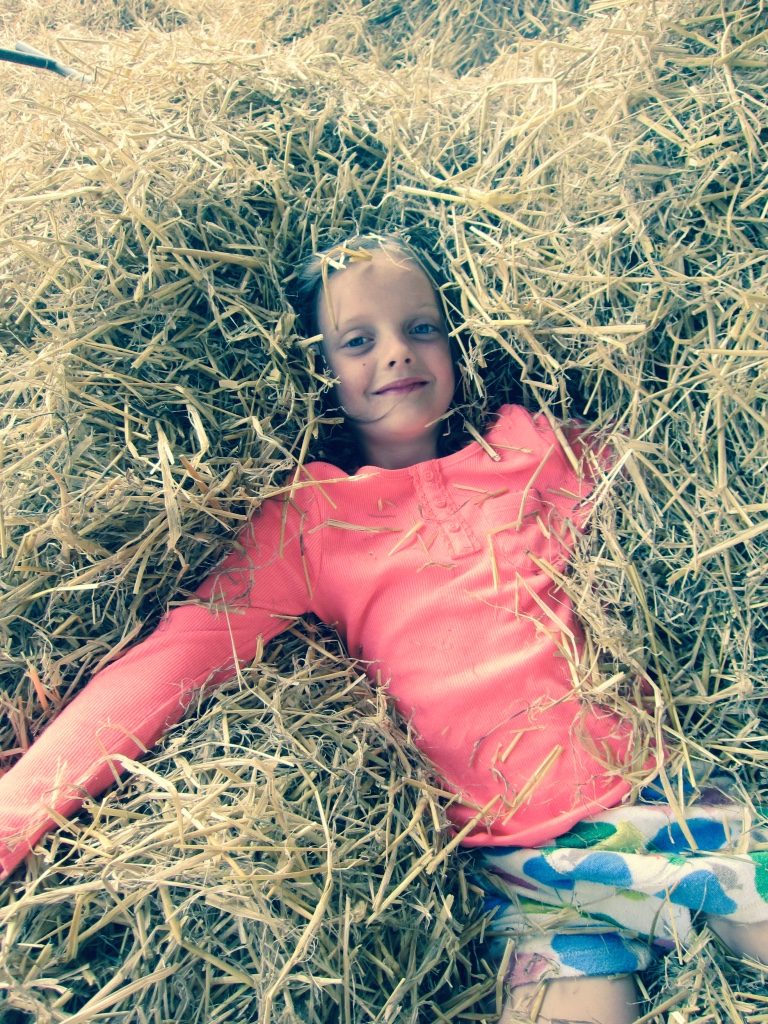 Straw angel - Hare Farm 